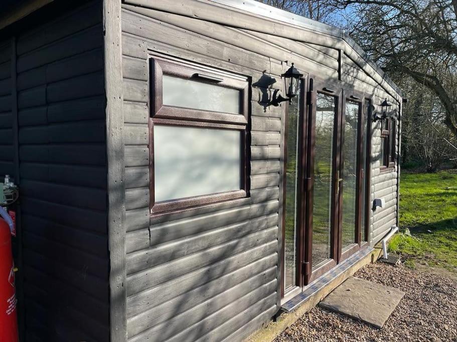 The Cabin Welwyn Garden City Exterior foto